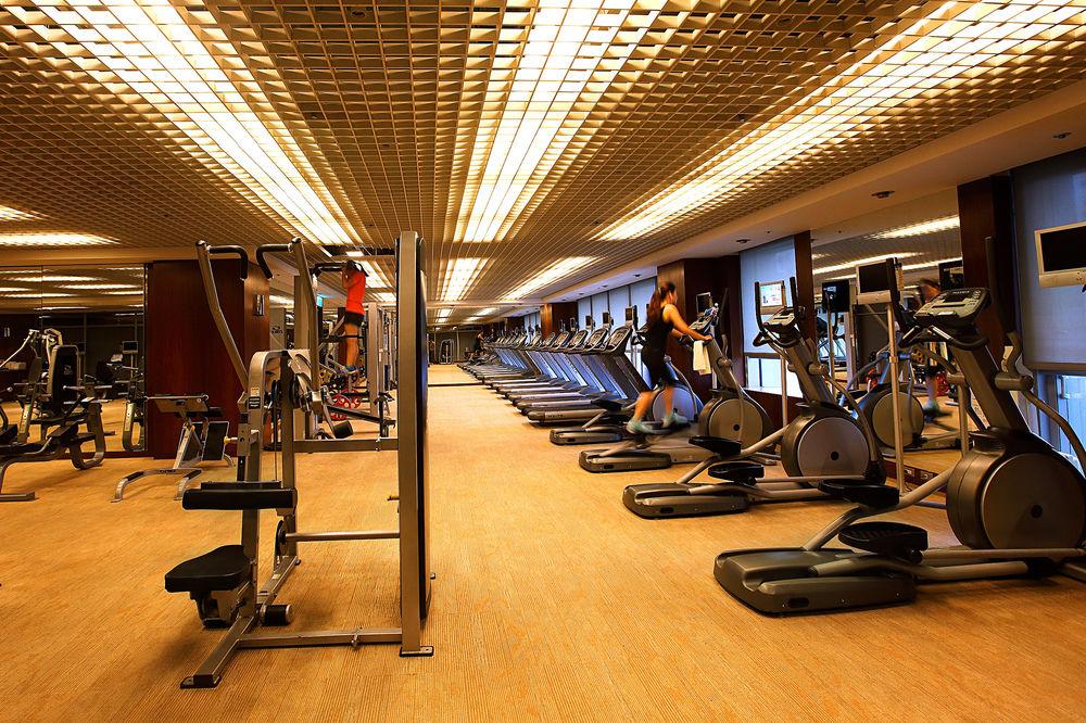 Windsor Hotel Taichung Exterior foto A gym in a hotel