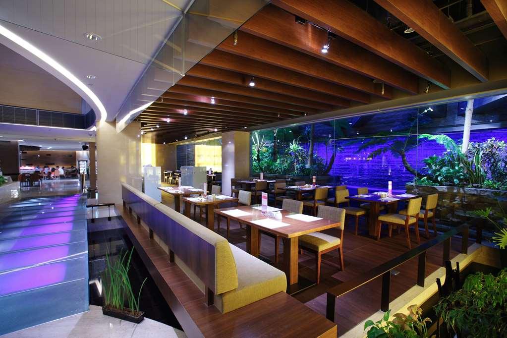 Windsor Hotel Taichung Restaurante foto The interior of the restaurant