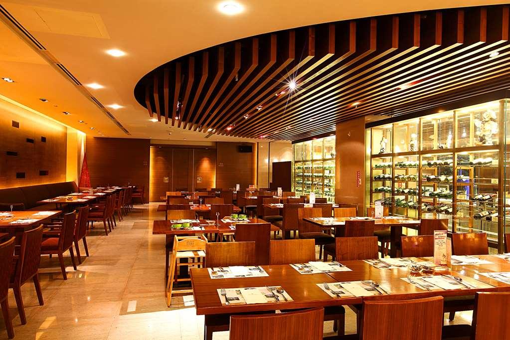 Windsor Hotel Taichung Restaurante foto The interior of the restaurant