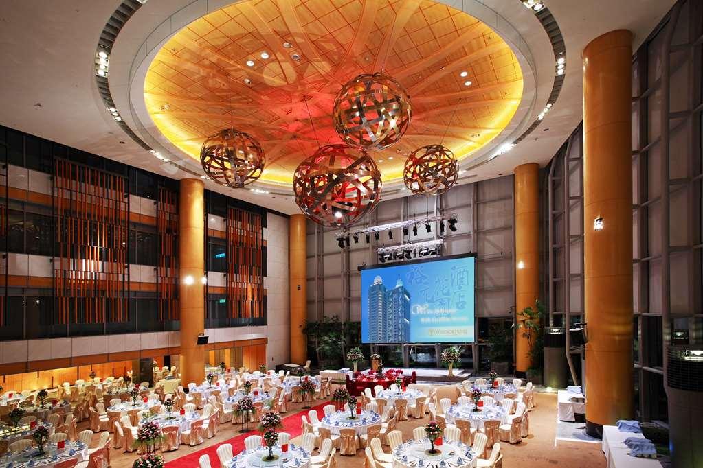 Windsor Hotel Taichung Restaurante foto The Grand Ballroom