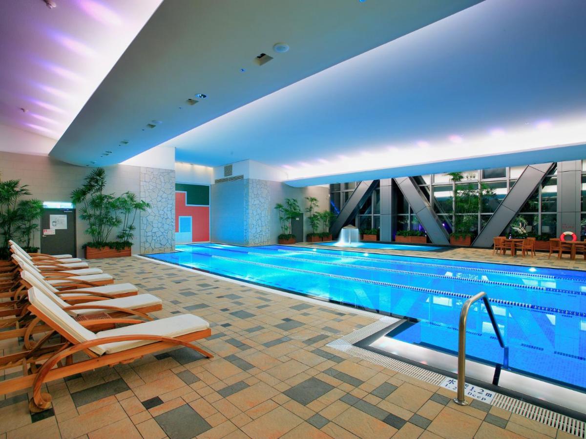 Windsor Hotel Taichung Exterior foto The pool at the Mandarin Oriental, Munich